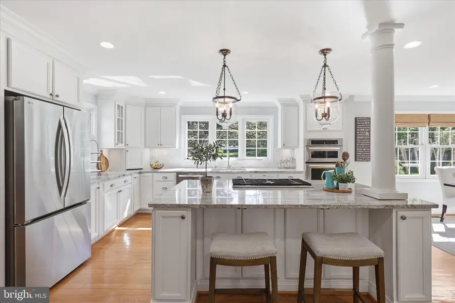 1919 Batten Hollow, Vienna, VA 22182 - #3