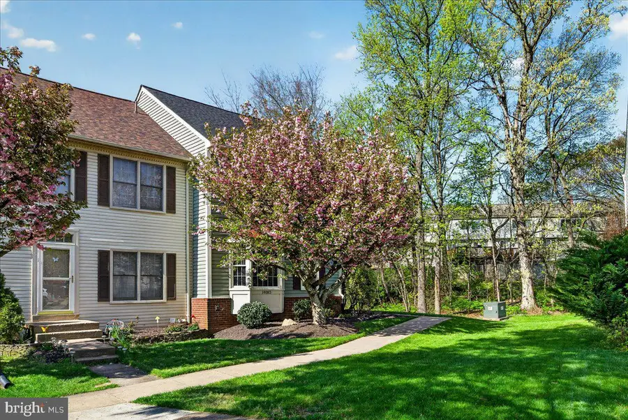 14083 Betsy Ross Ln, Centreville, VA 20121 - #3