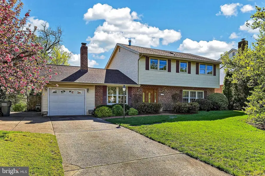 4109 Wynnwood Dr, Annandale, VA 22003 - #3