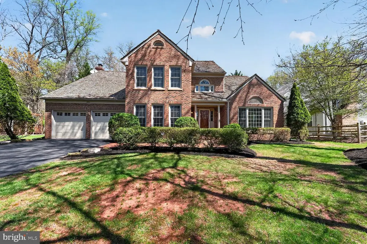 2951 Franklin Oaks Dr, Herndon, VA 20171 - #1