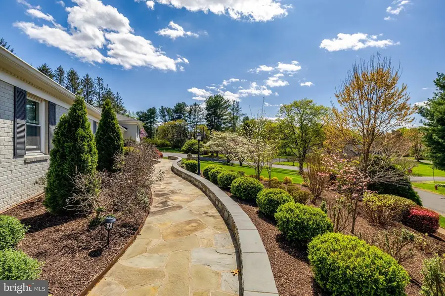 2114 Galloping Way, Vienna, VA 22181 - #2