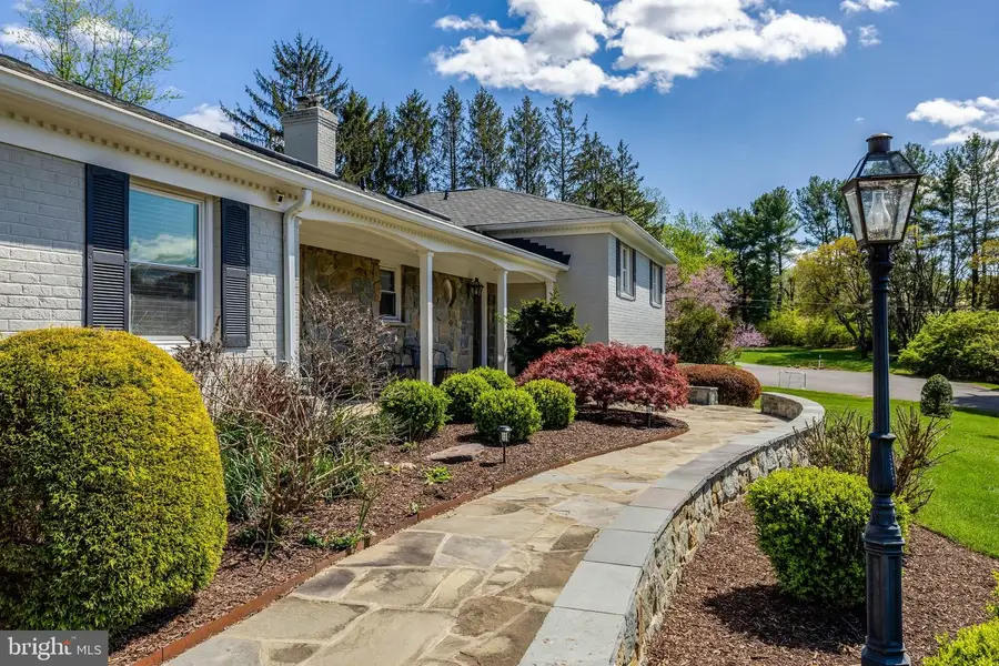 2114 Galloping Way, Vienna, VA 22181 - #3