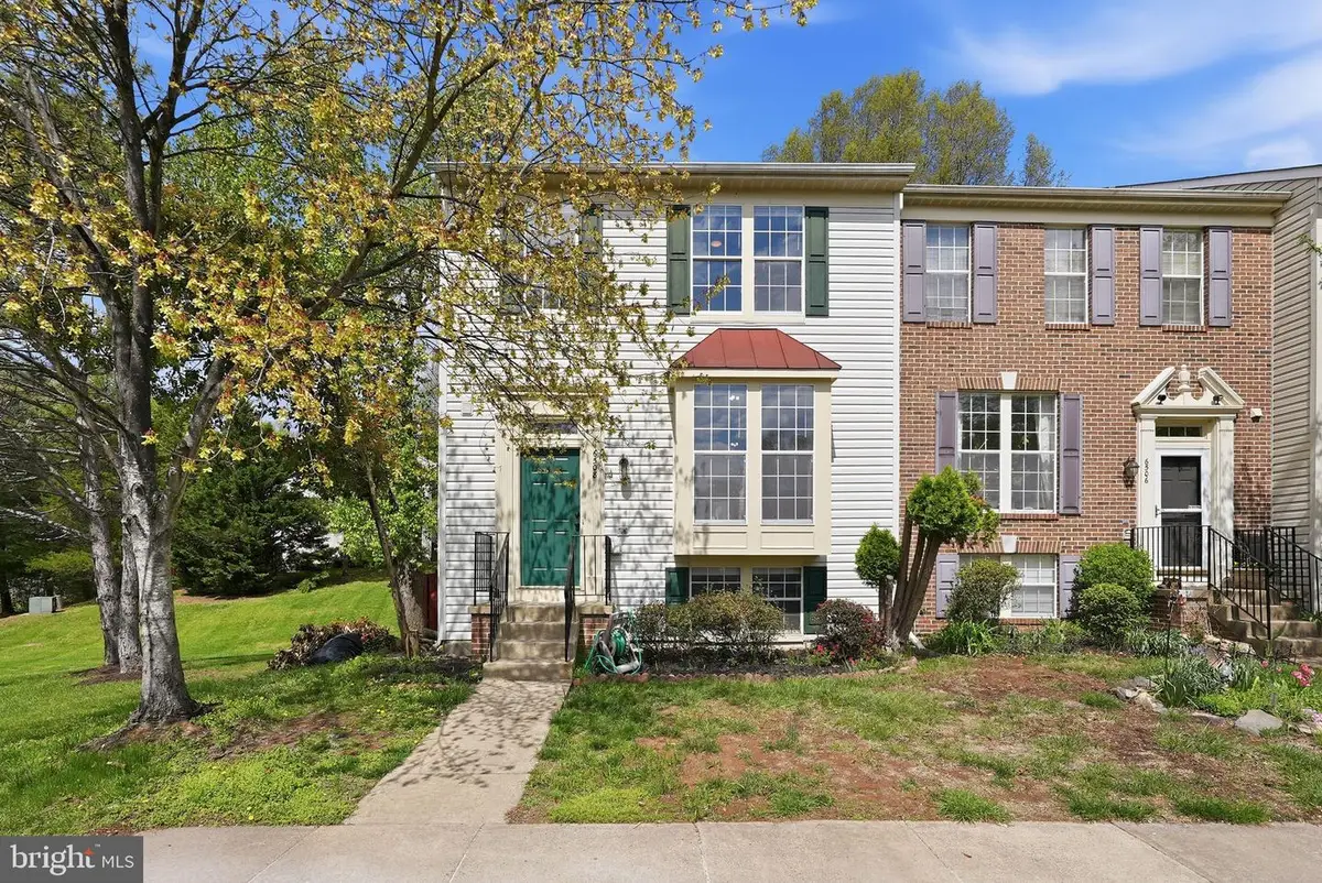 6508 Sharps Dr, Centreville, VA 20121 - #1