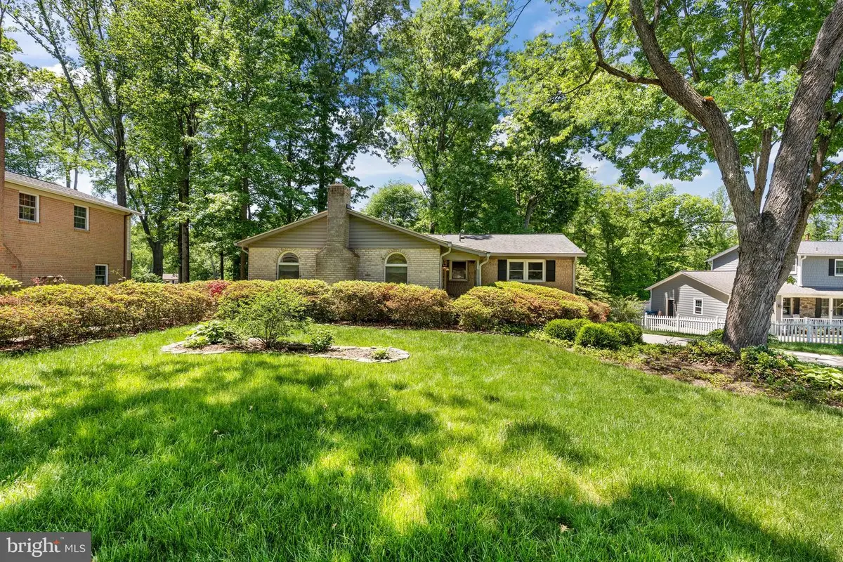 6604 Grey Fox Dr, Springfield, VA 22152 - #1