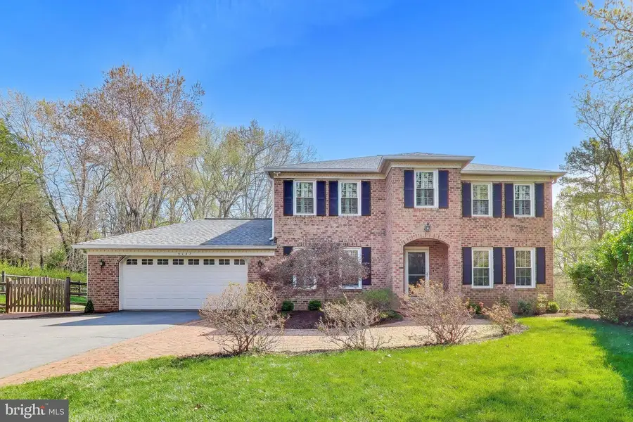 3137 Hunt Rd, Oakton, VA 22124 - #2