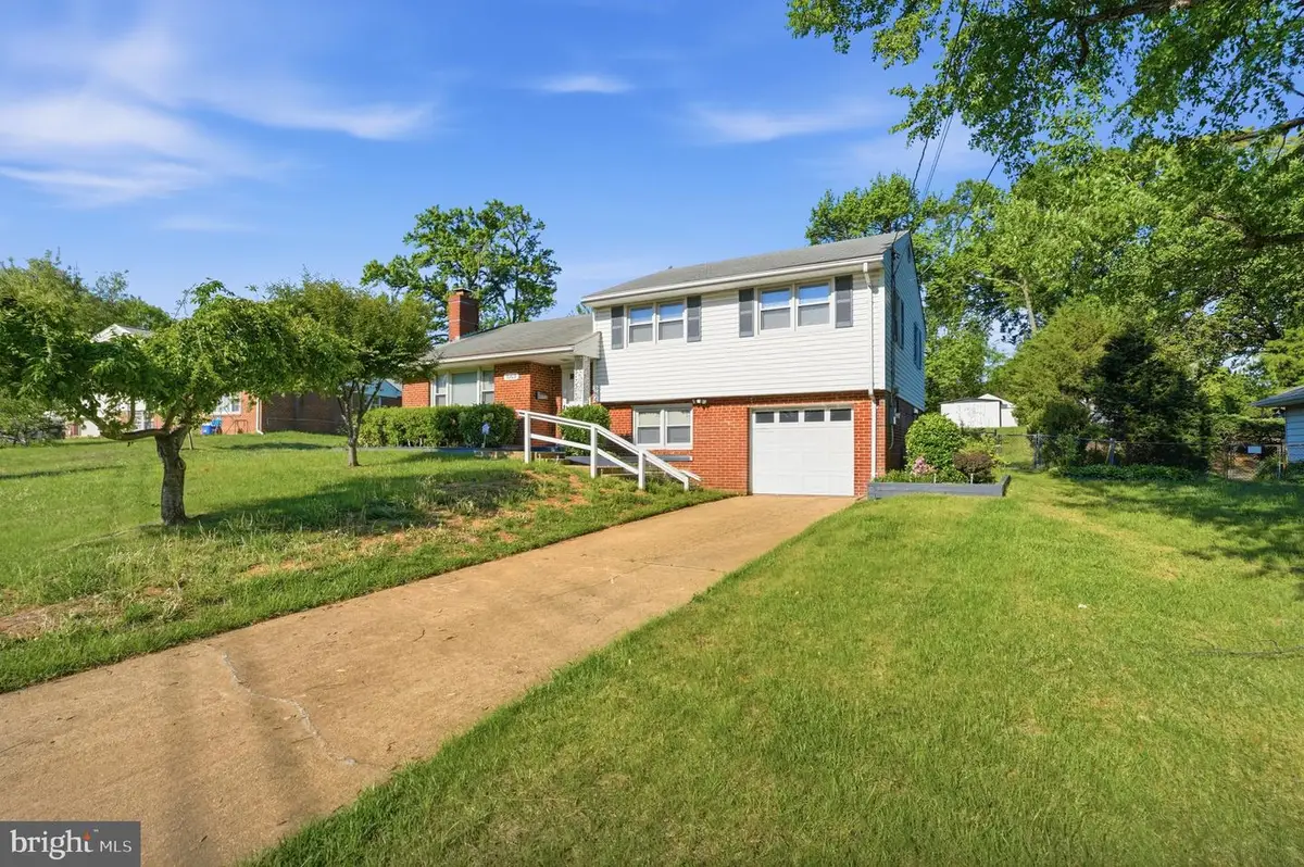 5209 Columbia Rd, Springfield, VA 22151 - #1