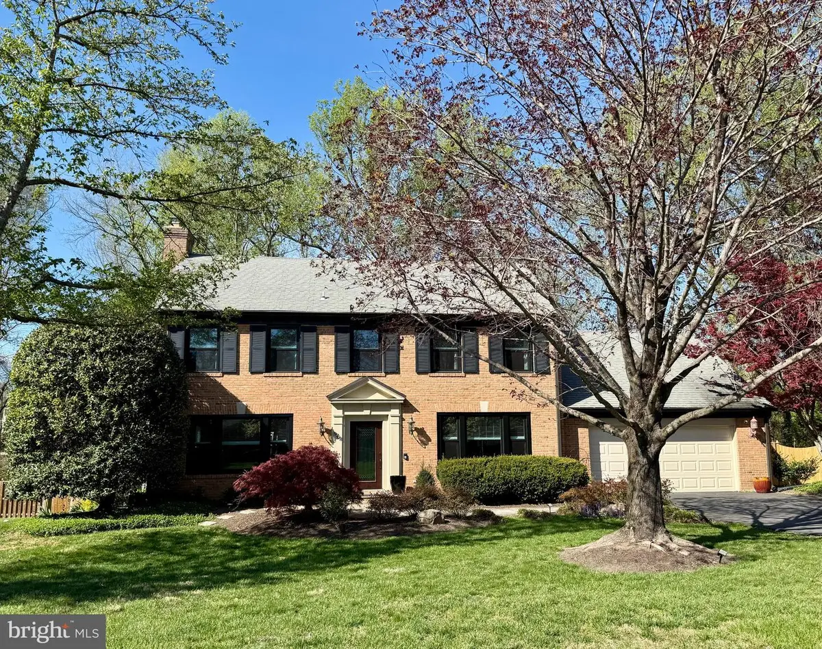 9708 Spring Ridge Ln, Vienna, VA 22182 - #1