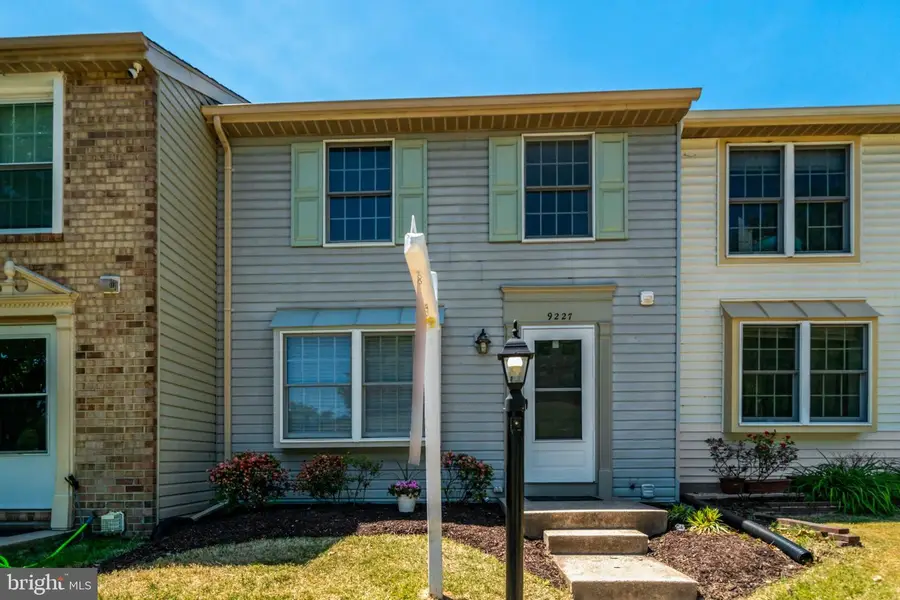 9227 Sheffield Hunt Ct, Lorton, VA 22079 - #2