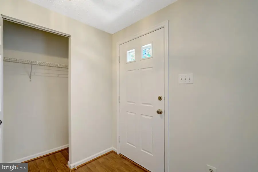 9227 Sheffield Hunt Ct, Lorton, VA 22079 - #3