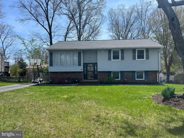 14913 Carlbern Dr, CENTREVILLE, VA 20120