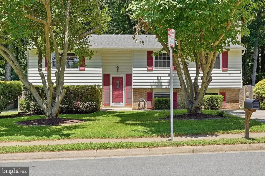 9812 Oleander Ave, Vienna, VA 22181 - #2