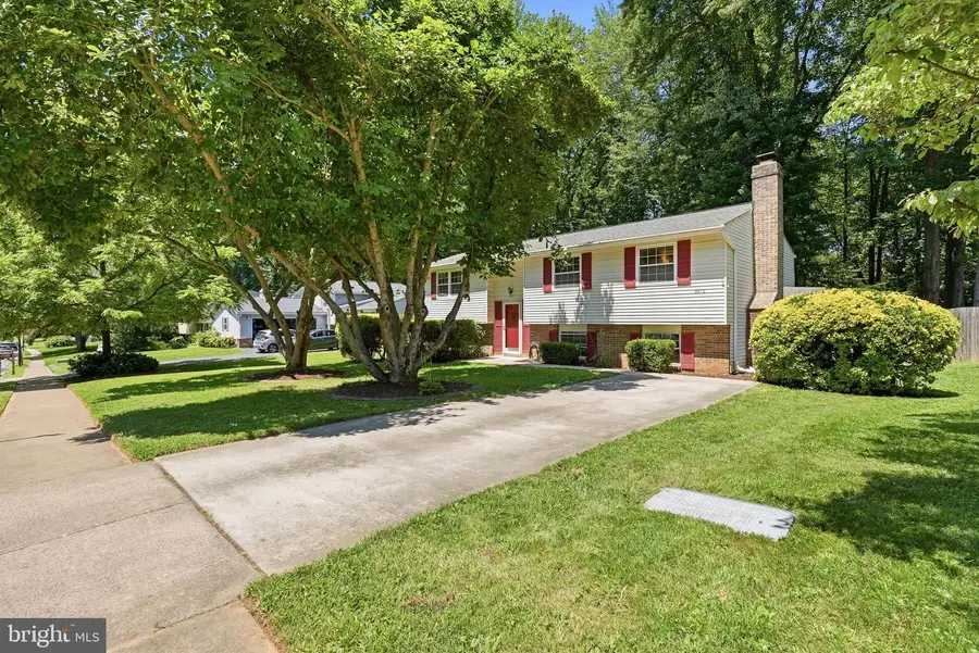 9812 Oleander Ave, Vienna, VA 22181 - #3