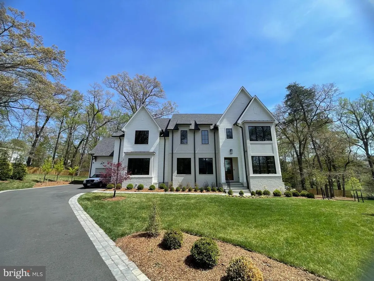 2107 Elliott Ave, McLean, VA 22101 - #1