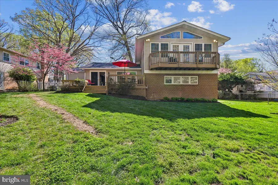 8722 Higdon Dr, Vienna, VA 22182 - #2