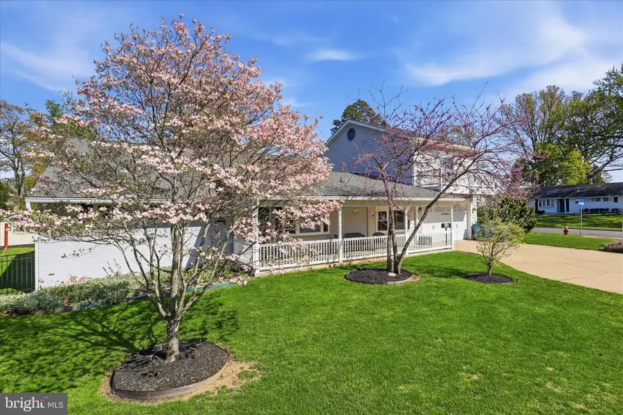 5202 Garner St, Springfield, VA 22151 - #2