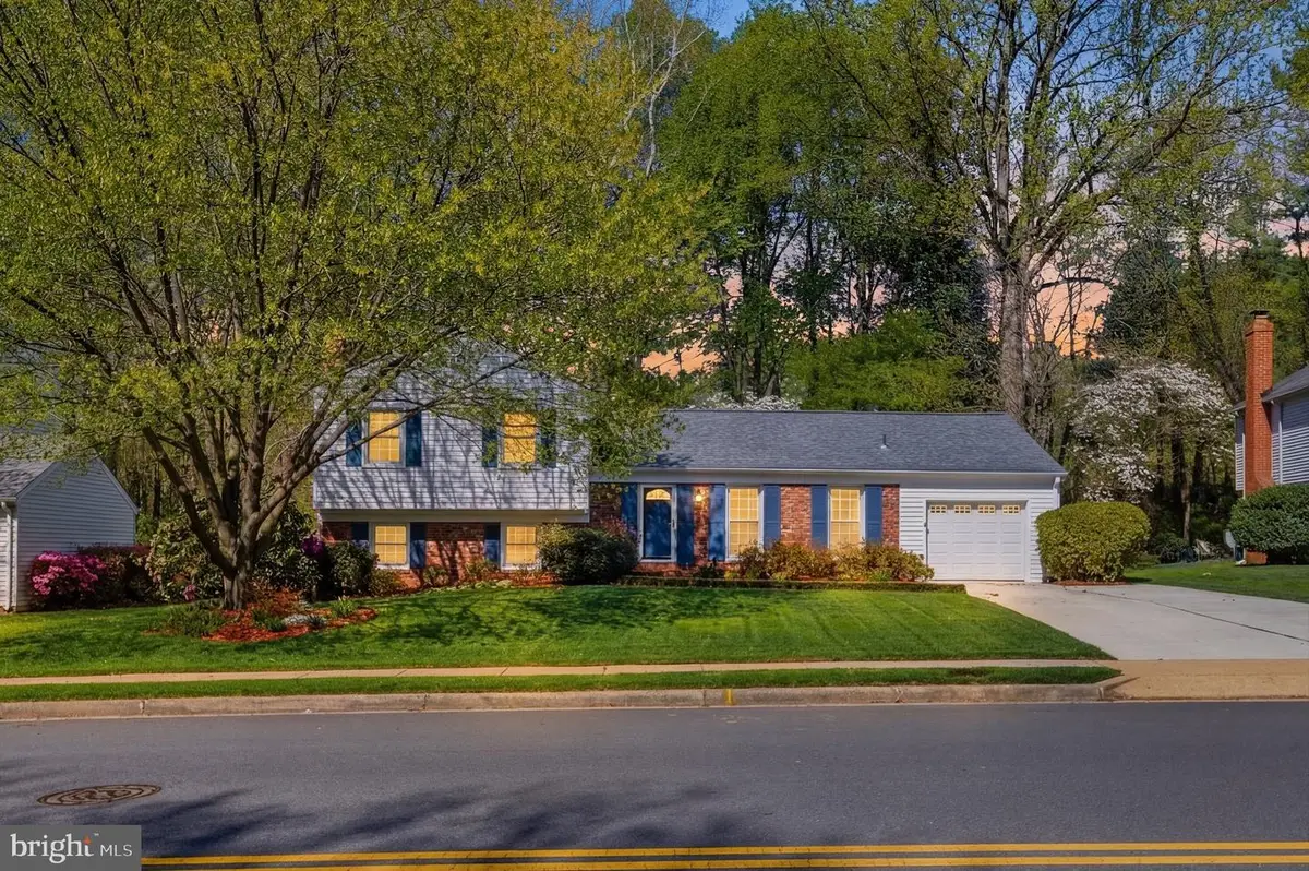 5218 Olley Ln, Burke, VA 22015 - #1