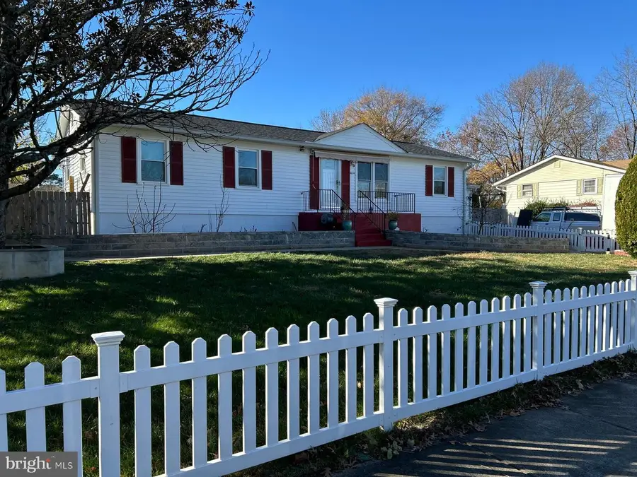 8014 Steadman St, Alexandria, VA 22309 - #2