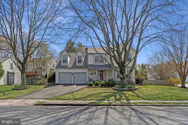 8933 Triple Ridge Rd, FAIRFAX STATION, VA 22039