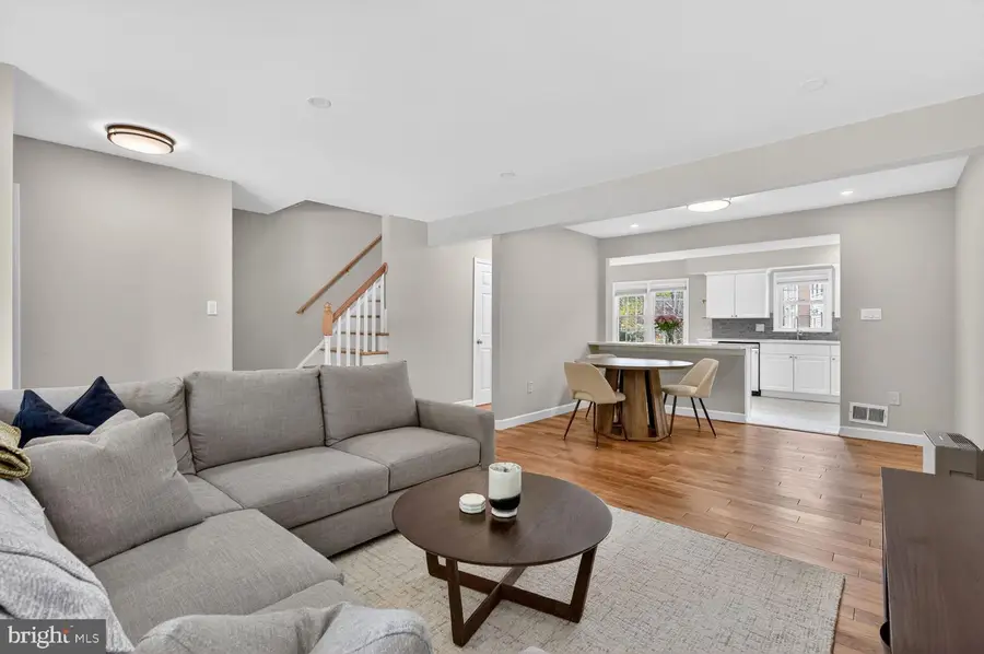 2972 Valera Ct, Vienna, VA 22181 - #2