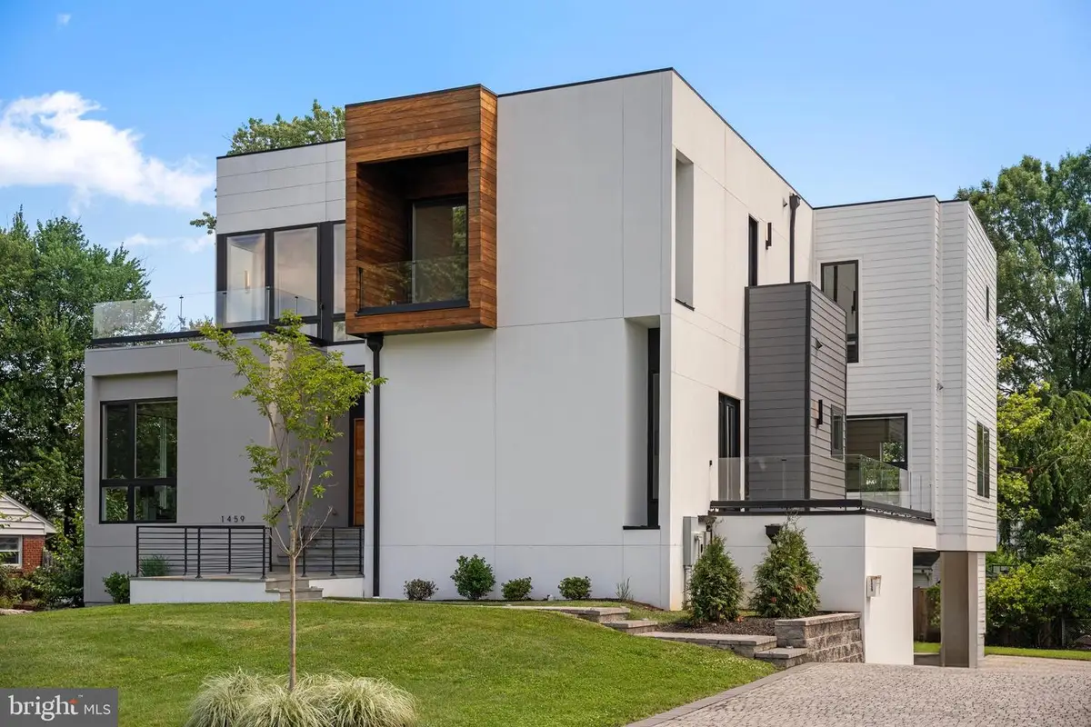 1459 Dewberry Ct, McLean, VA 22101 - #1