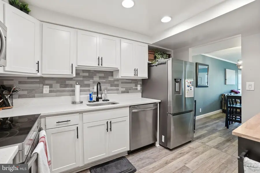 7680 Tremayne Pl #110, McLean, VA 22102 - #3