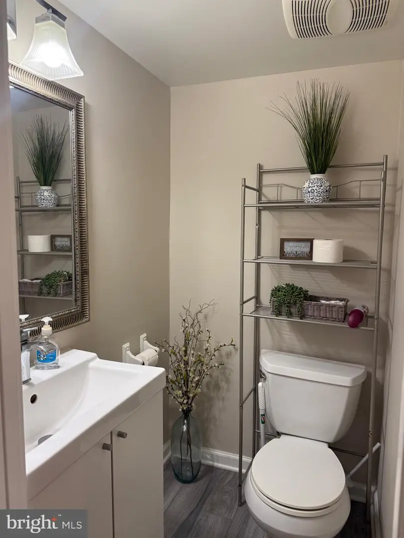 1121 Shannon Pl, Herndon, VA 20170 - #3