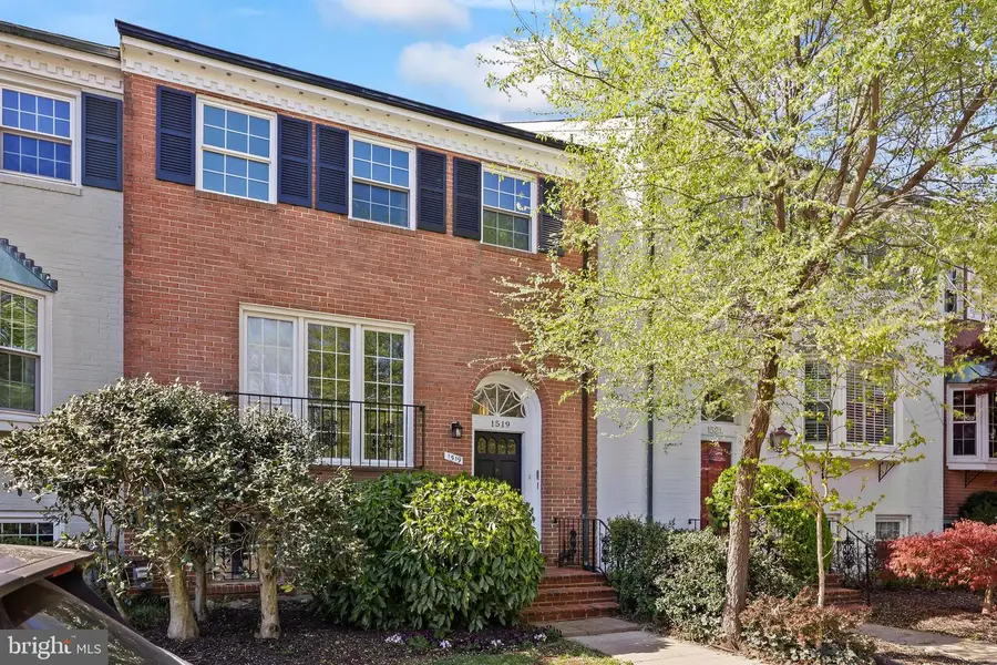 1519 Belle Haven Rd, Alexandria, VA 22307 - #2