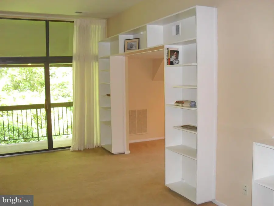 1659 Parkcrest Cir #c, Reston, VA 20190 - #3