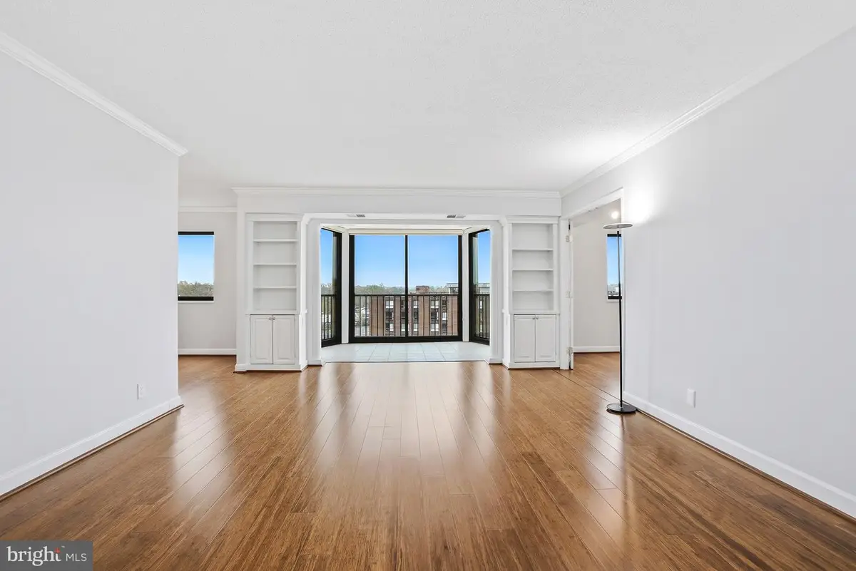 5904 Mount Eagle Dr #718, Alexandria, VA 22303 - #1