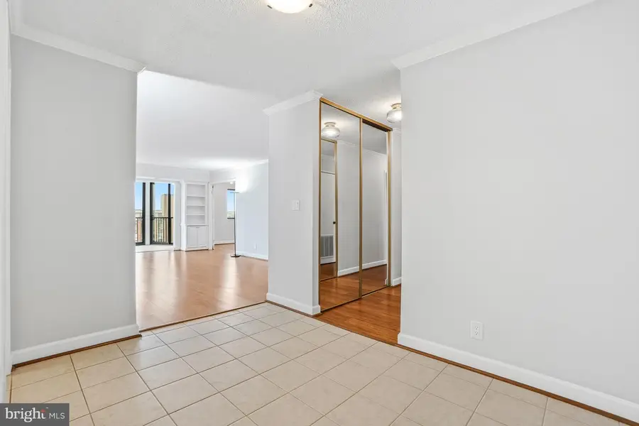 5904 Mount Eagle Dr #718, Alexandria, VA 22303 - #3