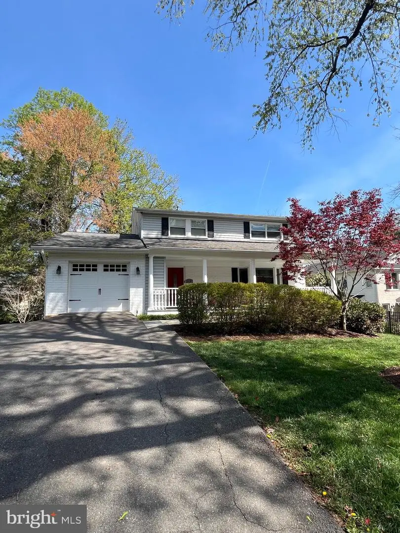 6330 Old Chesterbrook Rd, McLean, VA 22101 - #1