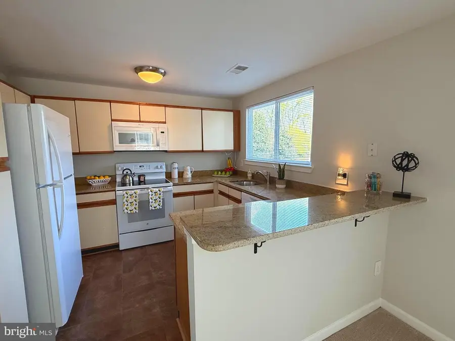 1512-c Summerchase Ct, Reston, VA 20194 - #2