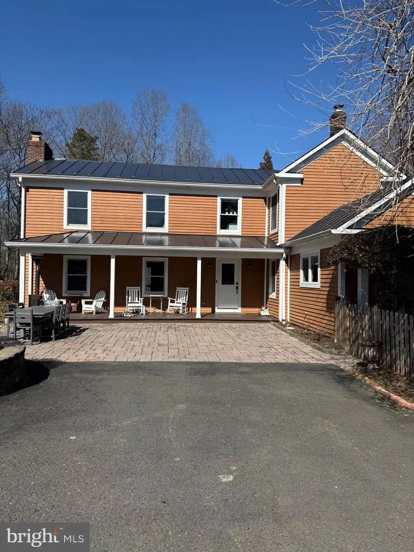 12231 Henderson Rd, Clifton, VA 20124 - #1