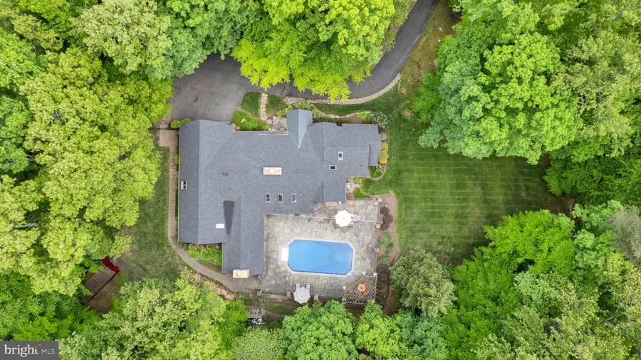 9920 Jaydee Blvd, Fairfax Station, VA 22039 - #3