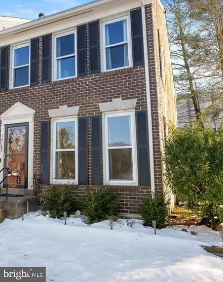 14187 Royal Oak Ln, Centreville, VA 20120 - #2