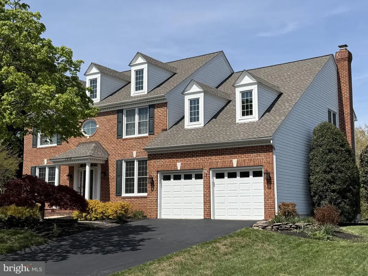 2808 Gibson Oaks Dr, Herndon, VA 20171 - #1