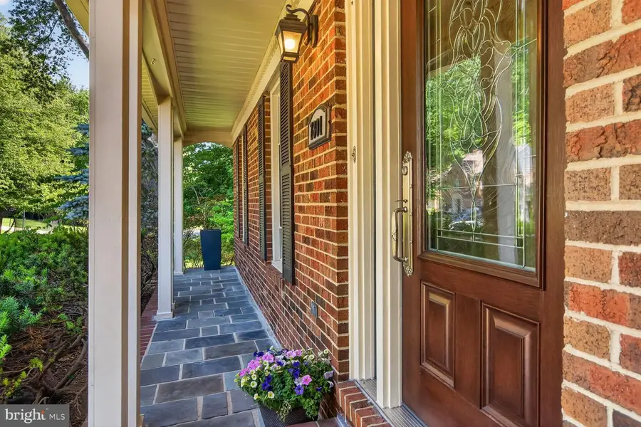 7801 Huntsman Blvd, Springfield, VA 22153 - #2