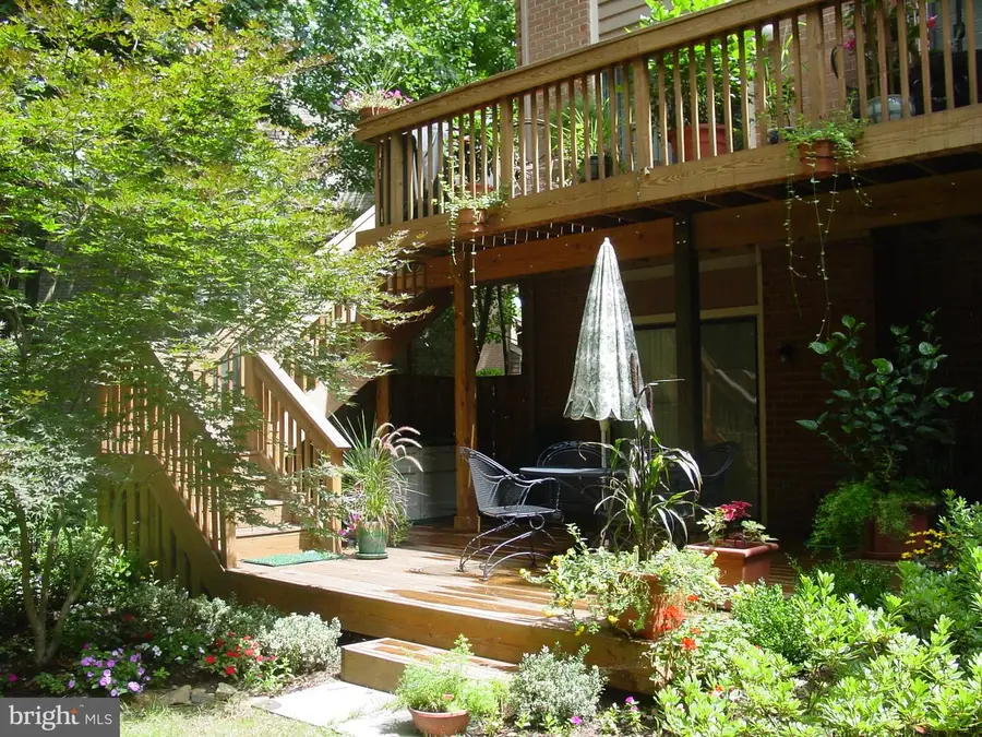 2024 Swans Neck Way, Reston, VA 20191 - #3