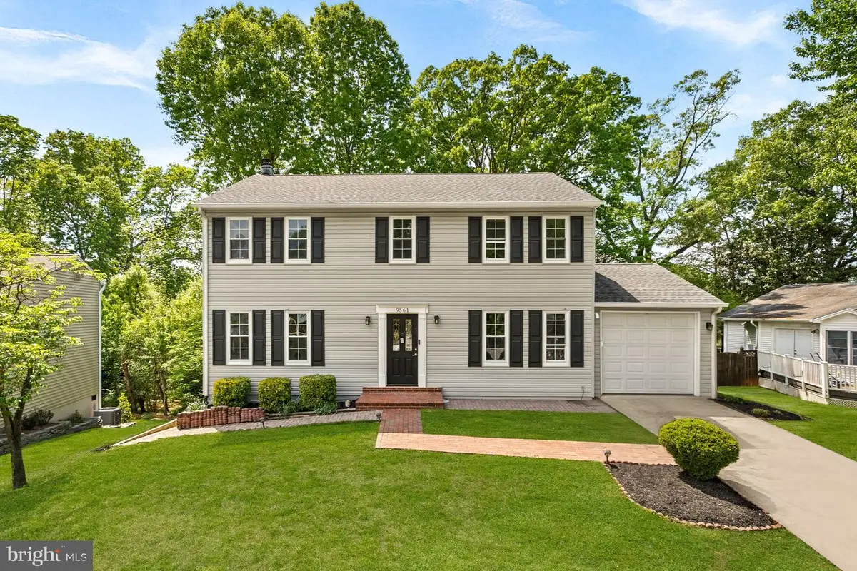 9361 Tartan View Dr, Fairfax, VA 22032 - #1