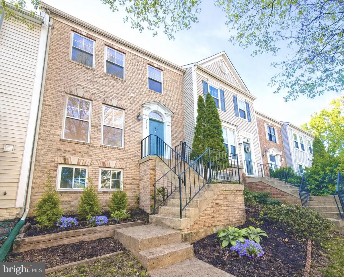 4818 Pheasant Brook Ln, Fairfax, VA 22033 - #1