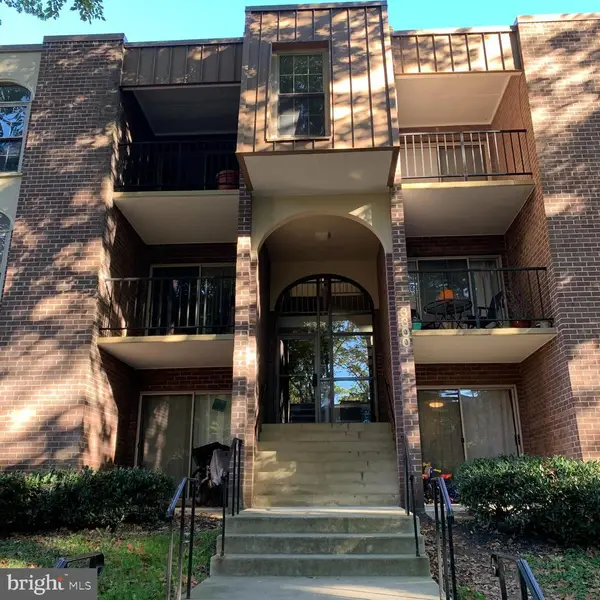 3300 Woodburn Village Dr #31, ANNANDALE, VA 22003