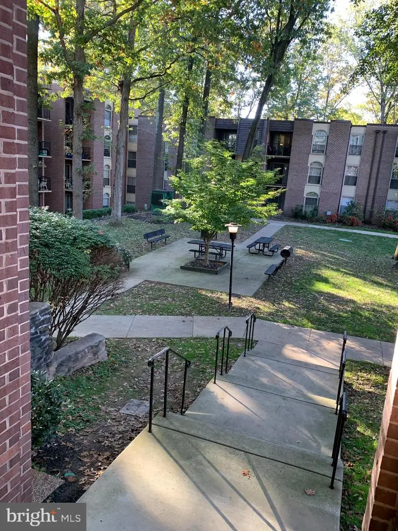 3300 Woodburn Village Dr #31, Annandale, VA 22003 - #2