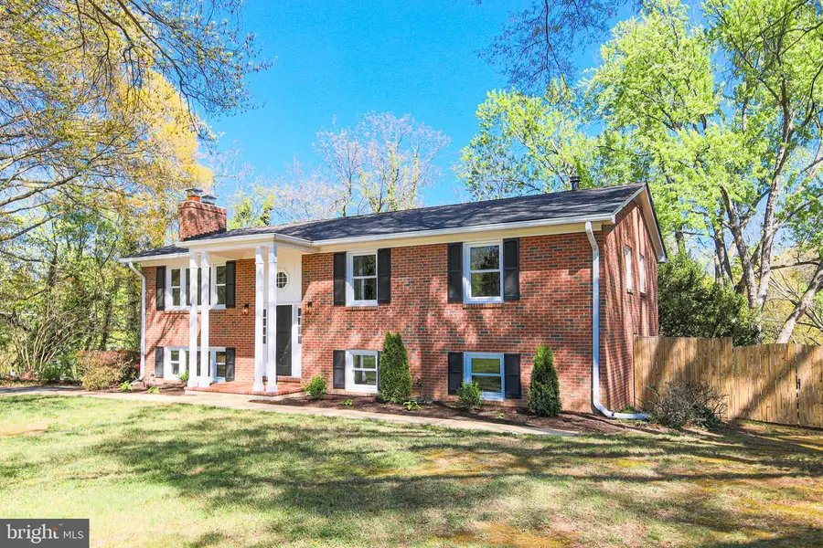 7200 Popkins Farm Rd, Alexandria, VA 22306 - #2