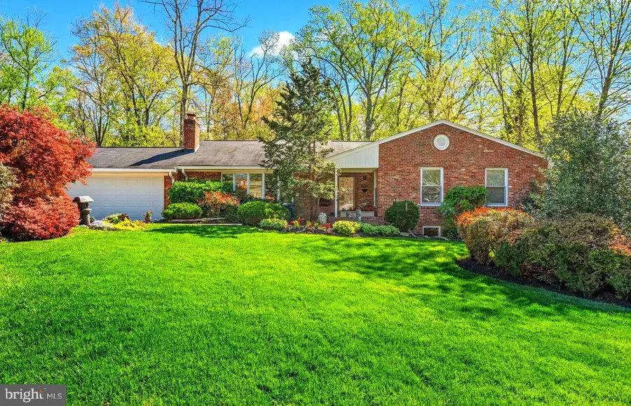 9025 Charles Augustine Dr, Alexandria, VA 22308 - #2