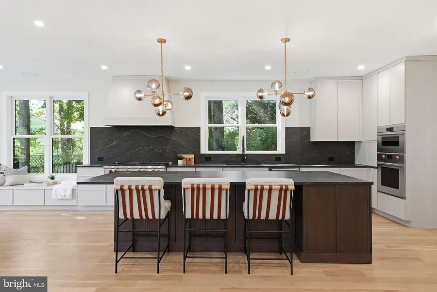 6801 Crutchfield St, Falls Church, VA 22043 - #3
