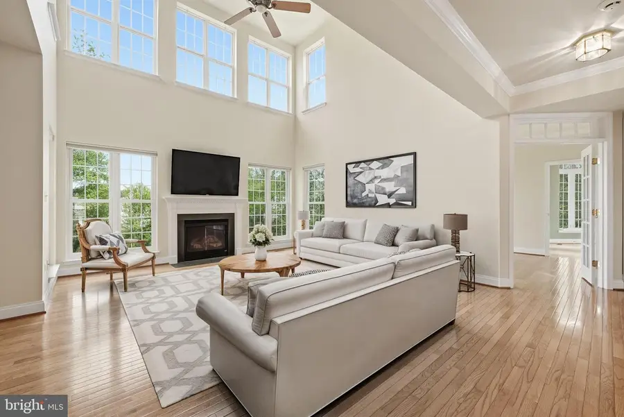 1220 Admiral Zumwalt Ln, Herndon, VA 20170 - #2