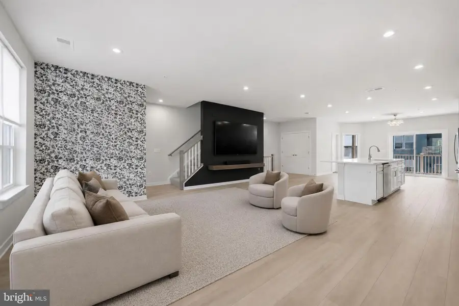 4605 Olivine Dr #96, Chantilly, VA 20151 - #3