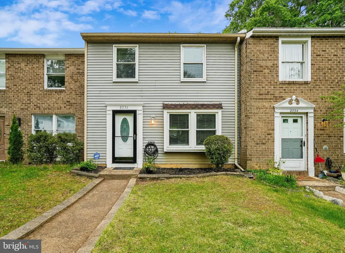 8236 Claremont Woods Dr, Alexandria, VA 22309 - #1