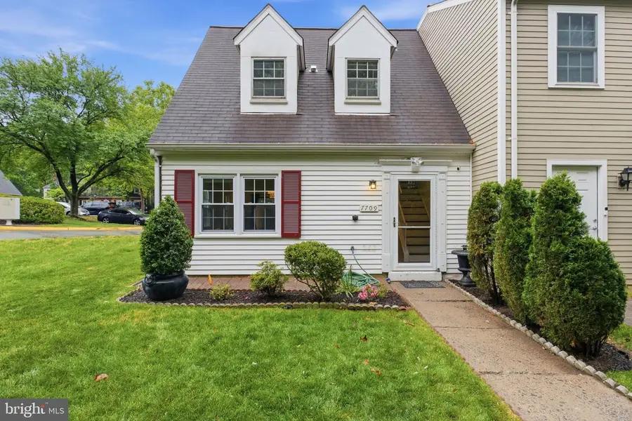 7709 Matisse Way, Springfield, VA 22153 - #2