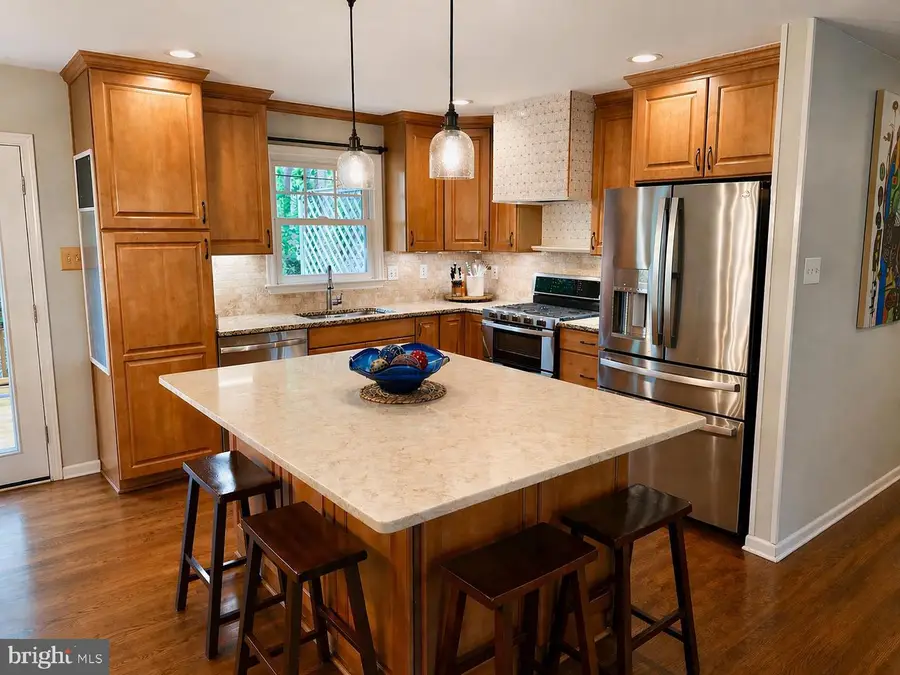 2003 Rampart Dr, Alexandria, VA 22308 - #3